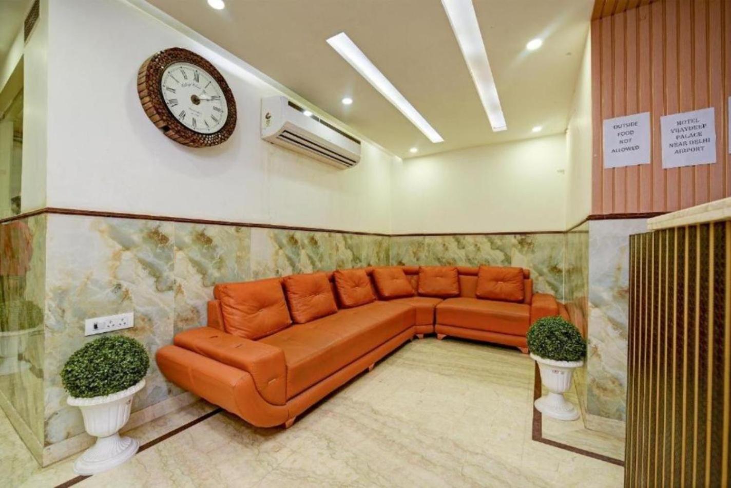 Rosewood Suites A Family Hotel Near Delhi Airport نيودلهي المظهر الخارجي الصورة